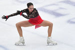 Алина Загитова (Россия) выступает с произвольной программой в женском одиночном катании на чемпионате мира по фигурному катанию в Сайтаме, 22 марта 2019 года