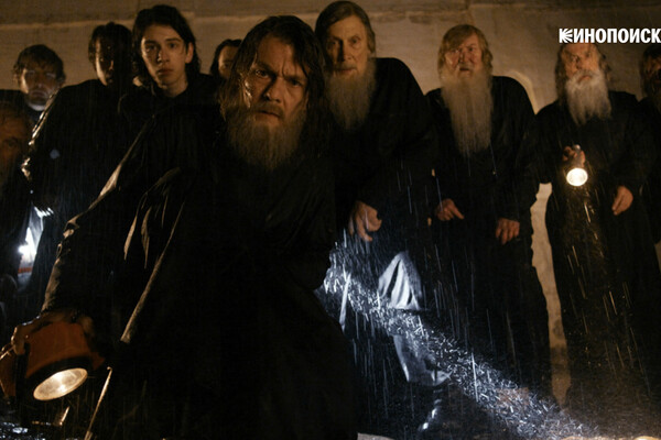 Кадр из сериала «Монастырь» (2022)