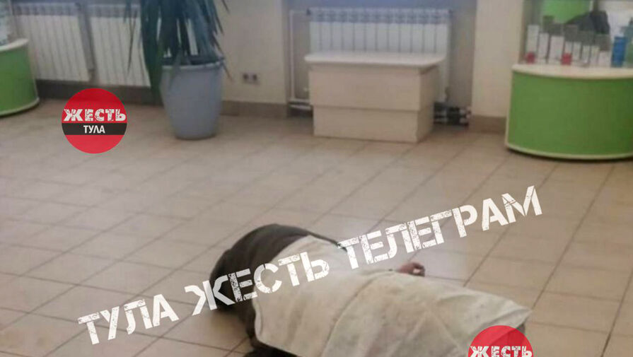 В Алексине пьяный мужчина заполз в аптеку, разделся и уснул