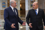 Председатель правительства России Михаил Мишустин и президент Белоруссии Александр Лукашенко во время встречи в Минске, 3 сентября 2020 года