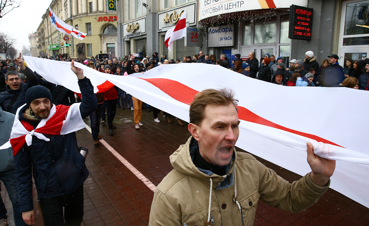 Так толком и не поняла, что же сегодня произошло в Минске 