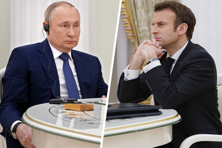 Президент России Владимир Путин и президент Франции Эммануэль Макрон во время переговоров в Кремле, 7 февраля 2022 года