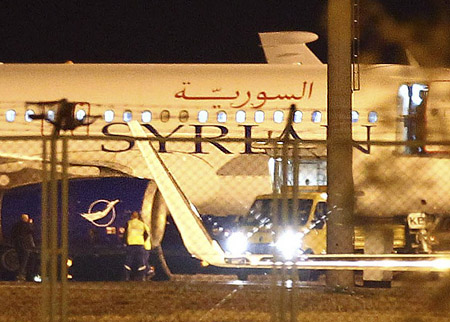 Россия признала перевозку грузов двойного назначения на перехваченном Турцией гражданском самолете