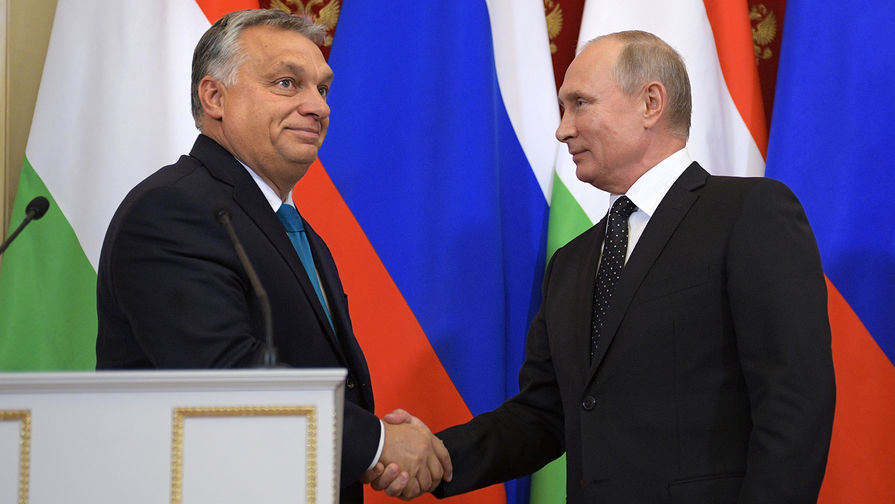 Президент России Владимир Путин и премьер-министр Венгрии Виктор Орбан во время встречи в Москве, 18 сентября 2018 года