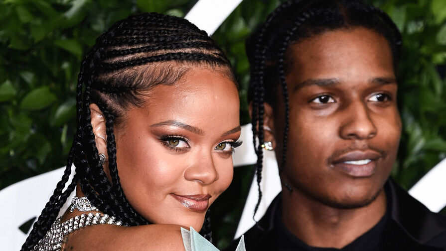 Рианна и A$AP Rocky впервые показали новорожденного сына