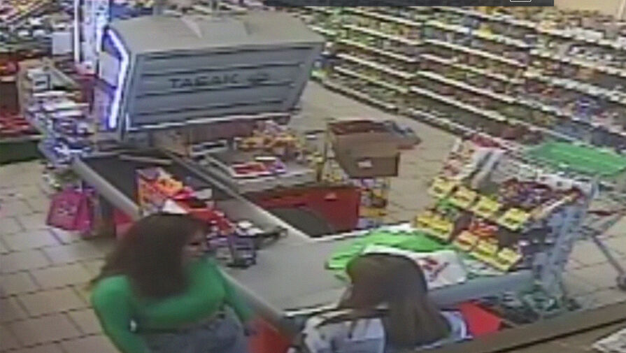 Жительница Подмосковья покусала кассира магазина, откуда пыталась украсть продукты