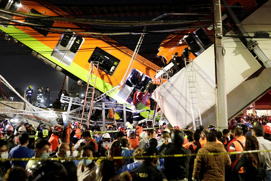 Последствия обрушения метромоста в&nbsp;Мехико, 3 мая 2021 года