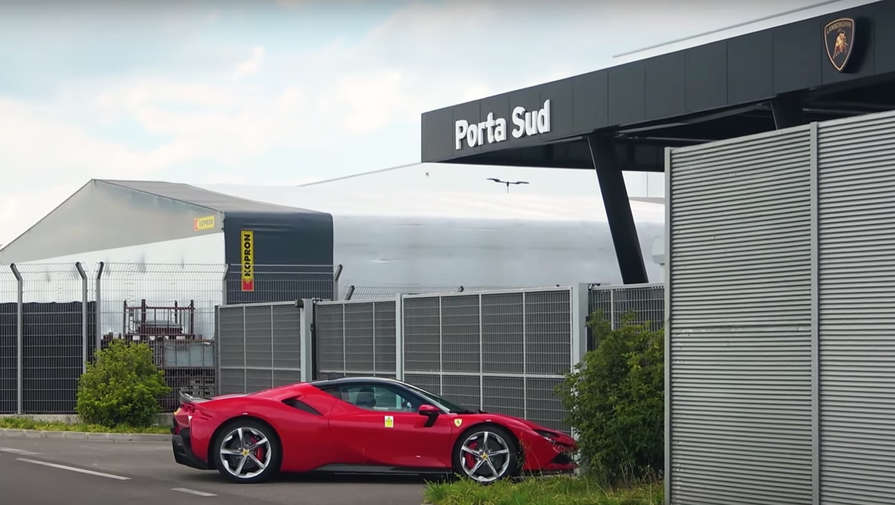 На заводе Lamborghini замечен автомобиль главного конкурента