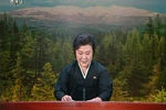 19 декабря 2011 года. Не сдержавшая слез ведущая гостелевидения объявляет о смерти лидера страны Ким Чен Ира
