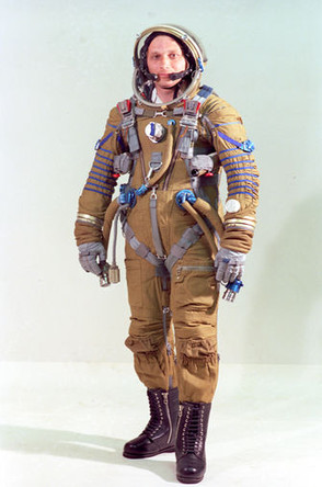 Спасательный скафандр «Сокол КР-2», 1990 год