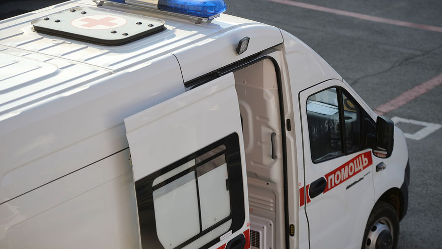 В Набережных Челнах тело выпавшей из окна 13-летней школьницы нашли под окнами дома