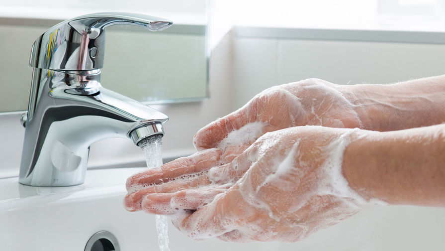 Врач рассказал, сколько времени должен занимать процесс мытья рук