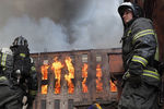 Пожар в здании фабрики «Невская мануфактура» на Октябрьской набережной в Санкт-Петербурге, 12 апреля 2021 года