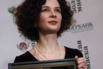 Актриса Мария Смольникова, ставшая лауреатом Национальной театральной премии «Золотая маска» в номинации «Лучшая женская роль в драме»
