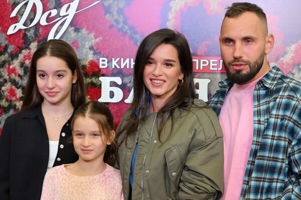 Менің құрбым маған оны сиғуға мүмкіндік береді