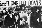 Демонстрация жителей города Франкфурта-на-Майне в защиту американской коммунистки Анджелы Дэвис. Репродукция из газеты «Унзере Цайт», 1971 год