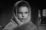 Кадр из фильма «Жила-была девочка» (1944)