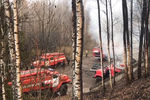 Тушение пожара в одном из цехов завода «Эластик» в поселке Лесное Шиловского района, 22 октября 2021 года
