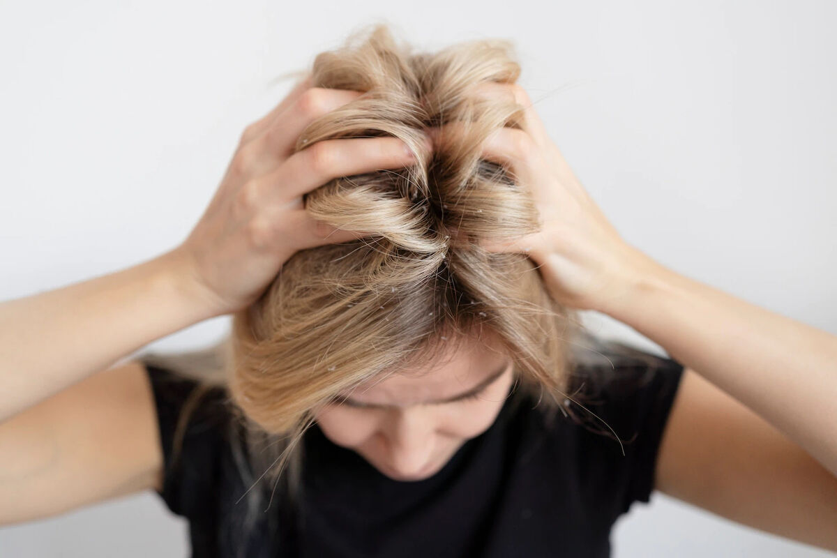 Какие средства помогут улучшить состояние треснувших волос?