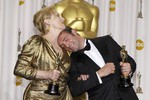 Мерил Стрип, лучшая женская роль («Железная Леди») и обладатель Оскара за лучшую мужскую роль, французский актер Жан Дюжарден («Артист»)