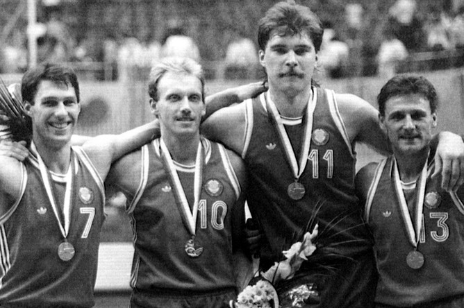 Чемпионы XX Олимпиады по баскетболу, 1988 год