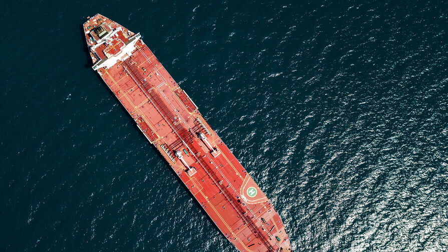 WSJ: перепродажа доставленной морем российской нефти не подпадет под действие потолка цен