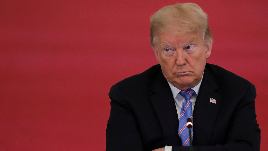 Трамп потребовал у суда взыскать со своего бывшего юриста Коэна $500 млн