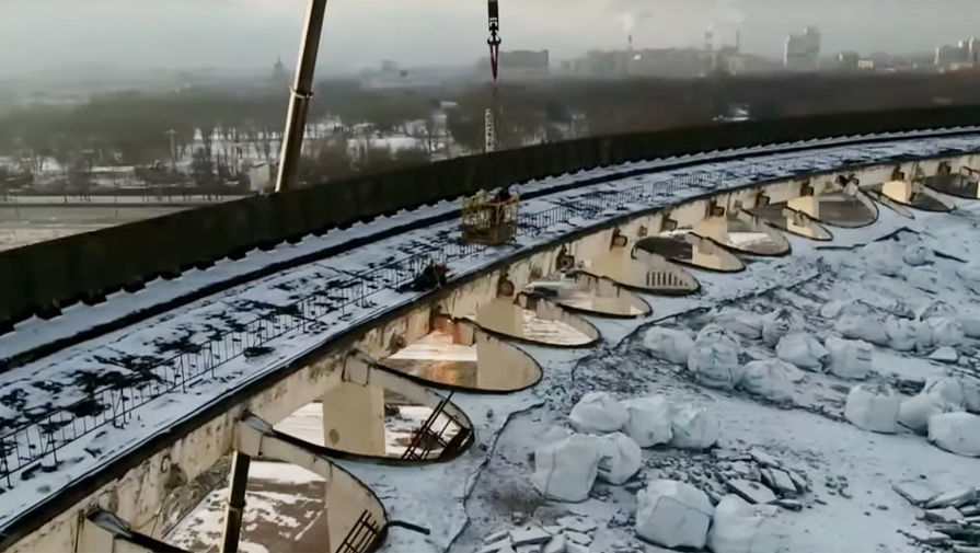 На&nbsp;месте обрушения в&nbsp;СКК в&nbsp;Санкт-Петербурге, 31 января 2020 года (кадр из&nbsp;видео)