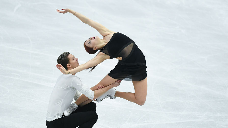 Екатерина Боброва и Дмитрий Соловьев исполняют произвольный танец на ЧЕ по фигурному катанию