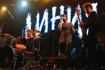 Выступление московской альтернативной рок-группы «Линия» на открытии концерта группы Underoath в Москве, 21 мая 2017 года