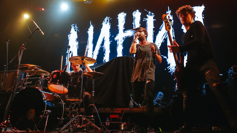 Выступление московской альтернативной рок-группы «Линия» на&nbsp;открытии концерта группы Underoath в&nbsp;Москве, 21&nbsp;мая 2017&nbsp;года