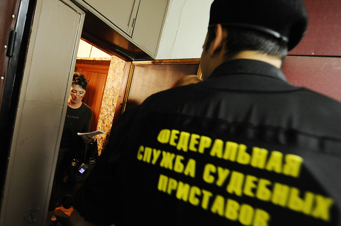 Главный судебный пристав России: в течение года исполняется только каждое третье решение судов по...