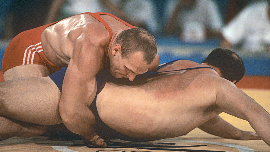 Александр Карелин во время XXV летних Олимпийских игр в&nbsp;Барселоне, 1992&nbsp;год