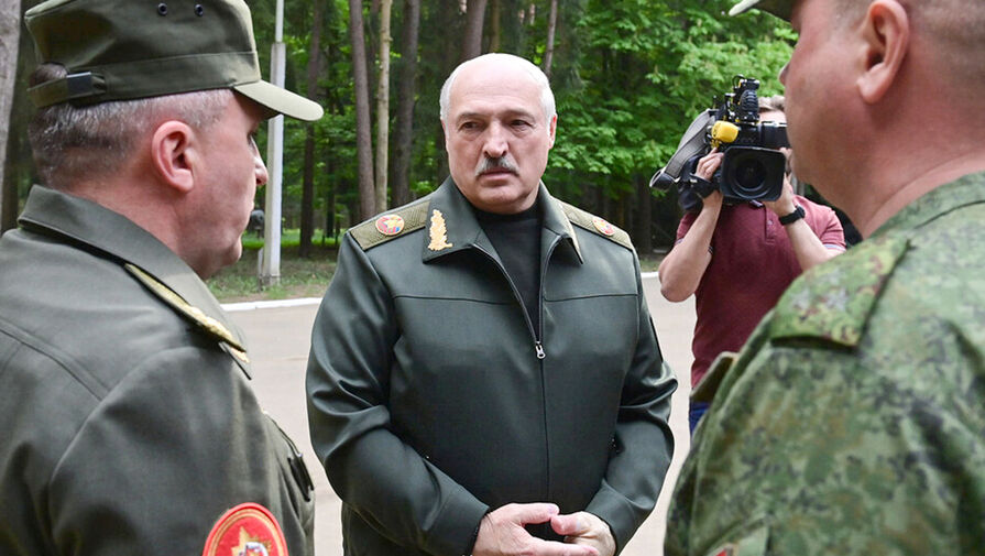 Лукашенко заявил, что странам ОДКБ нужно держаться вместе