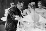 Главный балетмейстер Большого театра Юрий Григорович во время репетиции, 1977 год 