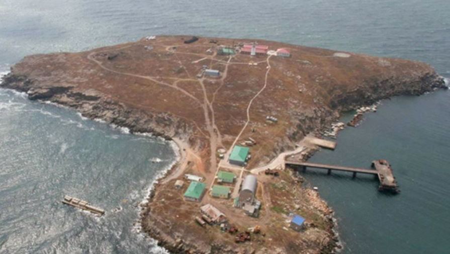 Военный эксперт Сивков назвал пиар-акцией попытки ВСУ захватить остров Змеиный