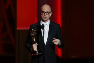 Стивен Содерберг получил награду «Лучший режиссер минисериала или фильма» за телефильм «За канделябрами»