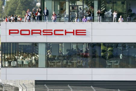 Porsche инвестирует в космический стартап