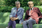 Генеральный секретарь Центрального комитета КПСС Леонид Ильич Брежнев и президент США Ричард Никсон в Ореанде, 29 июня 1974 года