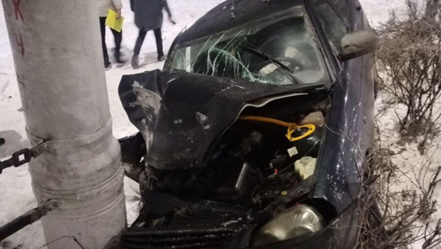 Чебоксарец вышел из-под ареста за нетрезвое вождение, угнал машину и въехал в столб