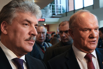 Директор «Совхоза имени Ленина» Павел Грудинин и председатель ЦК КПРФ Геннадий Зюганов после XVII съезда партии в Подмосковье, 23 декабря 2017 года