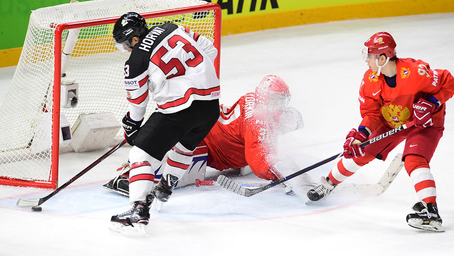 Во время матча в 1/4 финала чемпионата мира по хоккею между сборными командами России и Канады в Копенгагене, 17 мая 2018 года