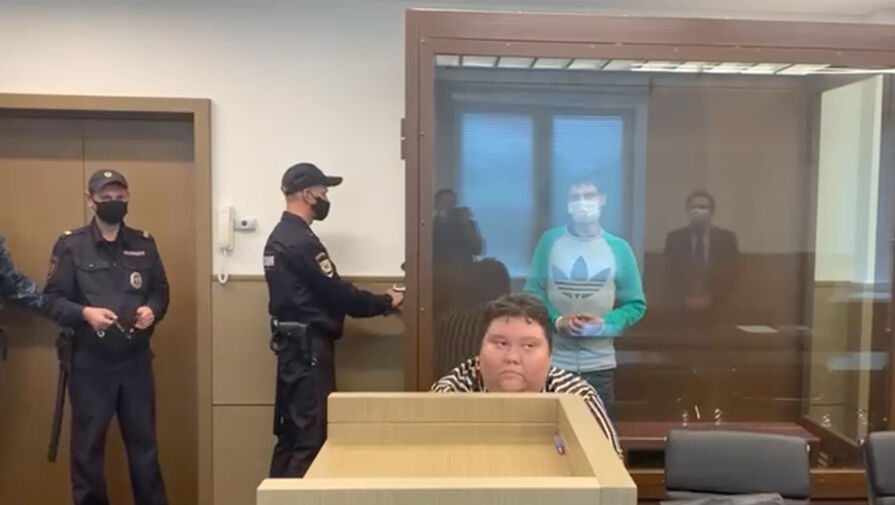 Суд арестовал россиянина, который угрожал сбросить свою годовалую дочь с 12 этажа