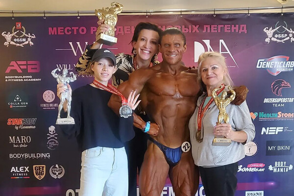 Пизда видеосындағы үлкен дилдо