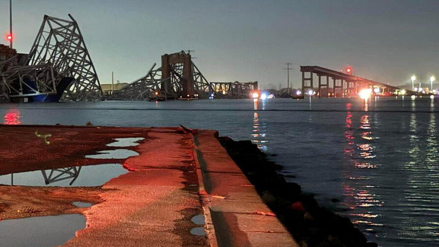 В США раскрыли планы по рухнувшему автомобильному мосту