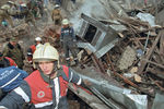 Спасательные работы на месте взрыва в жилом доме на Каширском шоссе в Москве, 13 сентября 1999 года