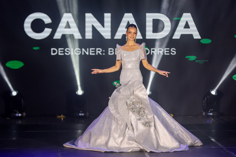 Участница конкурса «Мисс Земля-2025» из&nbsp;Канады Хейли Уилсон, Параньяк, Филиппины, 5&nbsp;ноября 2025&nbsp;года