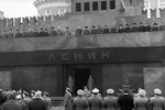 Траурный митинг во время похорон Генерального секретаря ЦК КПСС, Председателя Президиума Верховного Совета СССР Леонида Ильича Брежнева, 15 ноября 1982