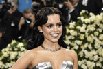 Американская актриса Дженна Ортега в Balmain во время благотворительного бала Met Gala в Метрополитен-музее, Нью Йорк, США, 5 мая 2025 года