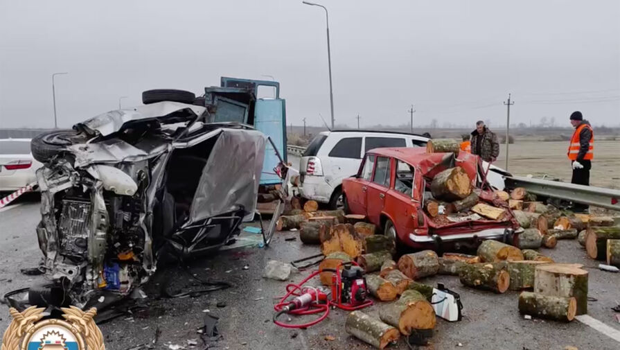 Момент смертельной массовой аварии под Нальчиком попал на видео